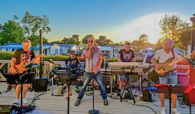 Live animatie op camping Le Cabestan bij Landevieille in de Vendée