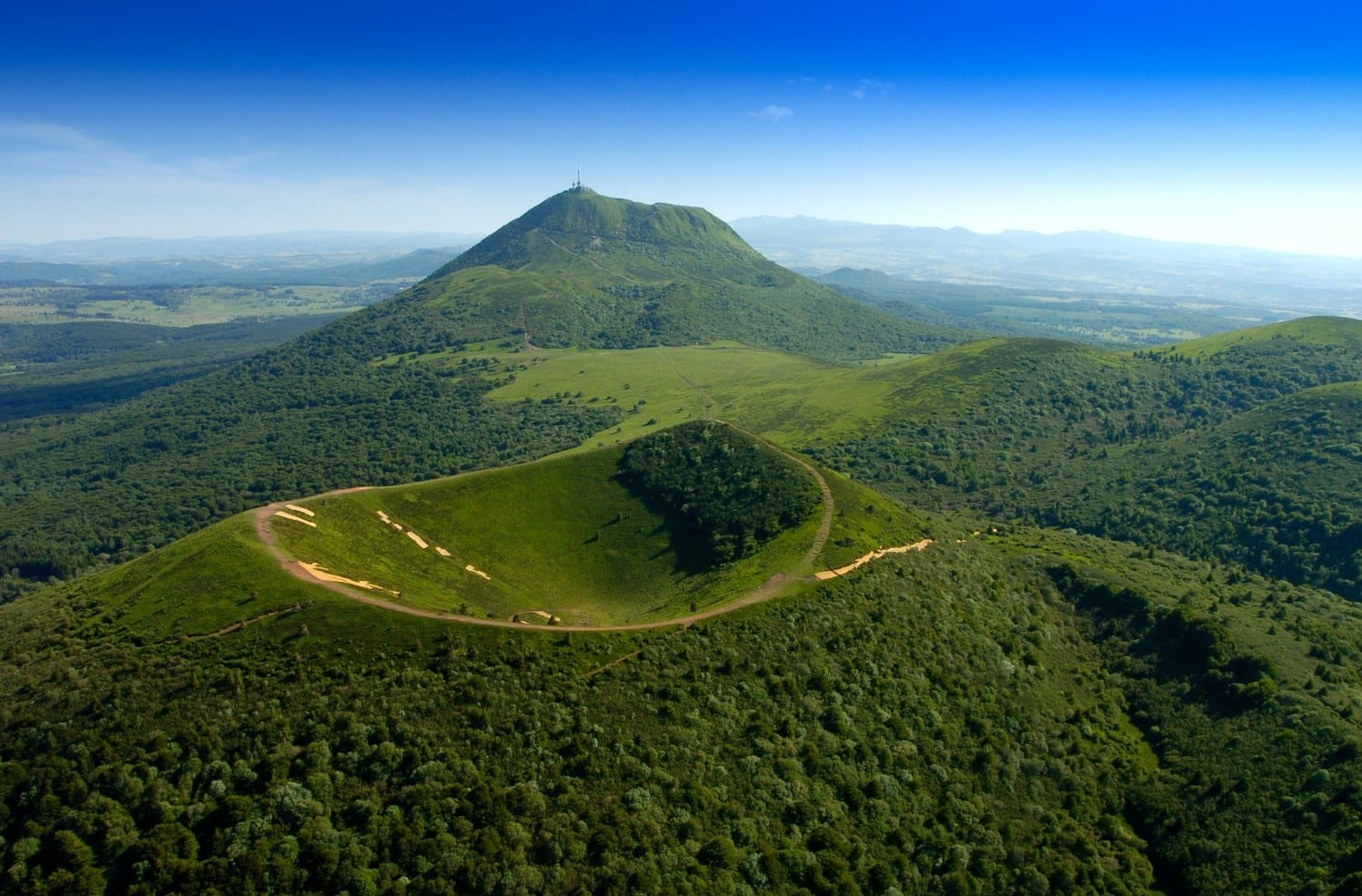 puy de dome extinct volcano